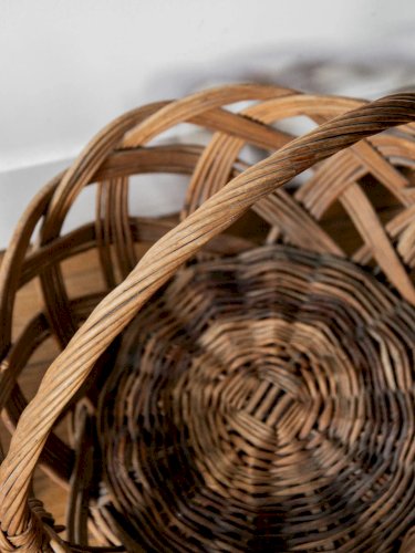 Ambroise, le panier en rotin N°497