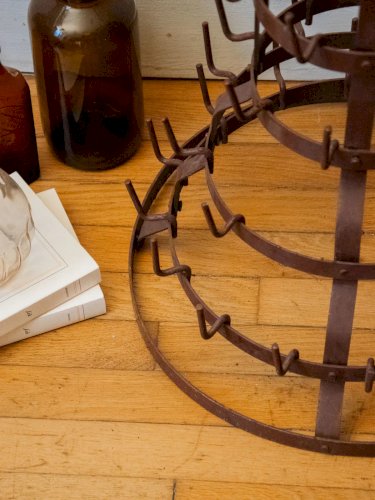 Ambroise, le porte-bouteilles hérisson en métal N°723