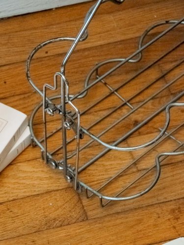 Ambroise, le porte-bouteilles pliable en métal N°733