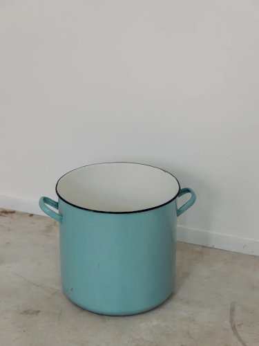 Ambroise, le seau émaillé bleu N°602