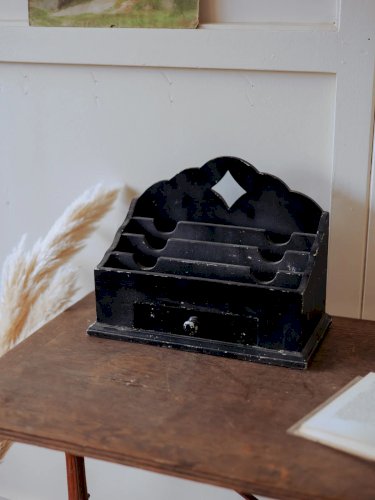 Ambroise, le tri courrier à tiroir en bois N°818