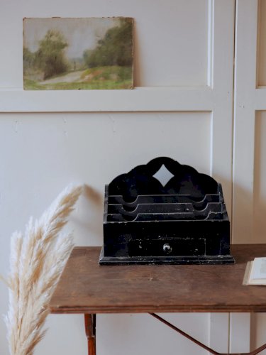 Ambroise, le tri courrier à tiroir en bois N°818