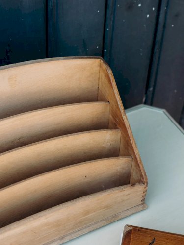 Ambroise, le tri courrier en bois N°604