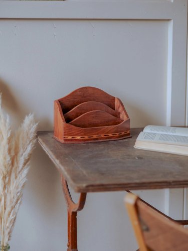 Ambroise, le tri courrier en bois N°816