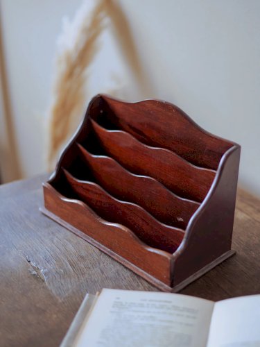 Ambroise, le tri courrier en bois N°817