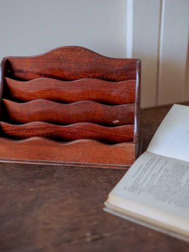 Ambroise, le tri courrier en bois N°817