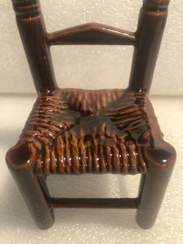 amusante Chaise en céramique imitation paille miniature décorative  marron