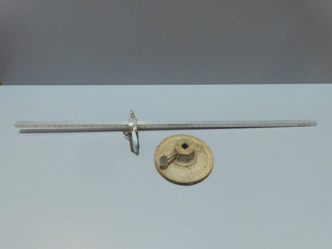 -ANCIEN ARRONDISSEUR de JUPE OURLET OUTIL COUTURE COUTURIERE COLLECTION   D
