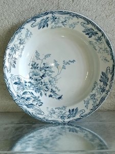 ancien assiette decor floral longwy modele azalees en bon etat