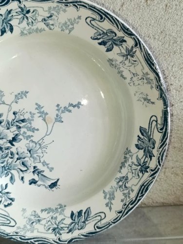 ancien assiette decor floral longwy modele azalees en bon etat