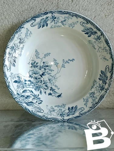 ancien assiette decor floral longwy modele azalees en bon etat