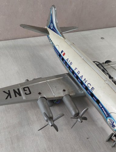 Ancien avien en tôle, Air France F-BGNK, Jouets Mont Blanc