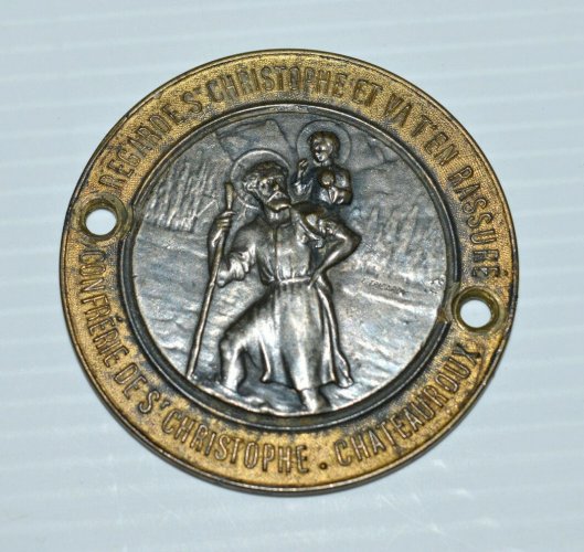 -ANCIEN BADGE AUTOMOBILE SAINT CHRISTOPHE signé L.TRICARO Bronze & Métal Argenté