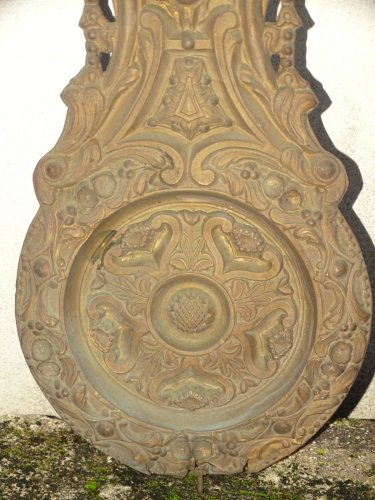 -ANCIEN BALANCIER POUR HORLOGE PENDULE COMTOISE EN LAITON REPOUSSE JUS GRENIER D