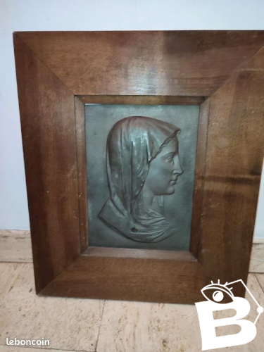 ancien bas relief en metal representant la vierge marie  bon etat  19 eme siecle