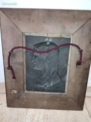 ancien bas relief en metal representant la vierge marie  bon etat  19 eme siecle