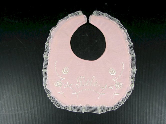 Ancien Bavoir Bébé Soie Brodée Rose et Dentelle TBE