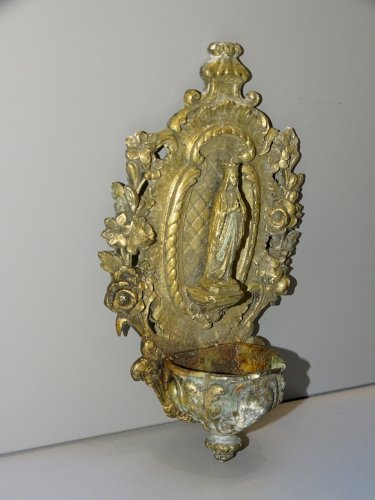 -ANCIEN BENITIER MURAL REGULE VIERGE MARIE COLLECTION RELIGION JESUS   D