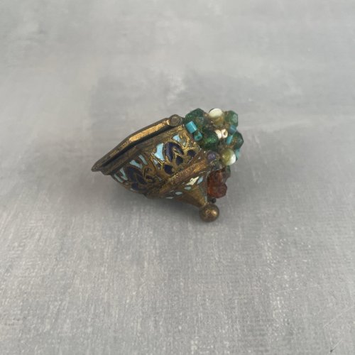 Ancien bénitier partie basse laiton émail cloisonné transformé en boite pilulier