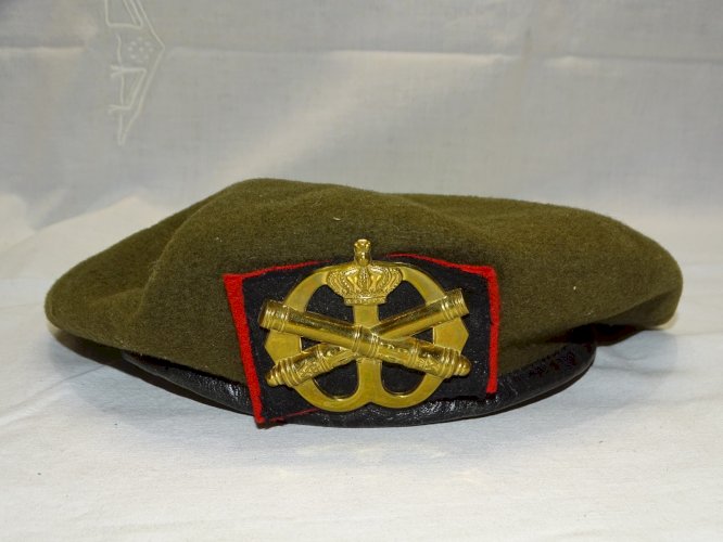 -ANCIEN BERET MILITARIA NEERLANDAIS PRETA 1985 taille 61 jus de Trouvailles   D