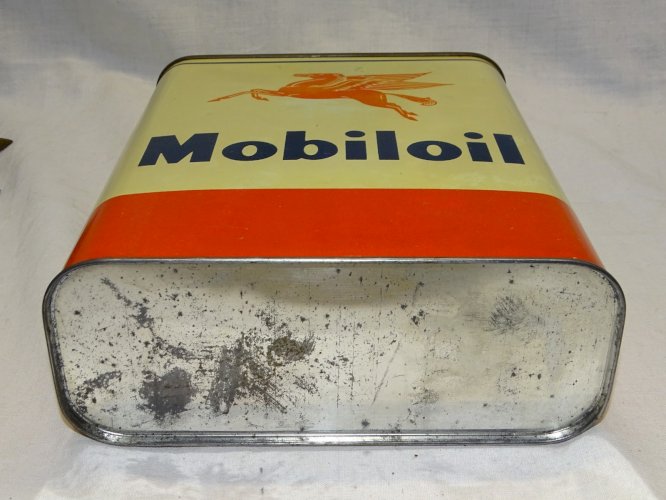-ANCIEN BIDON MOBILOIL PLEIN AVEC SON HUILE COLLECTION VHC GARAGE AUTOMOBILIA