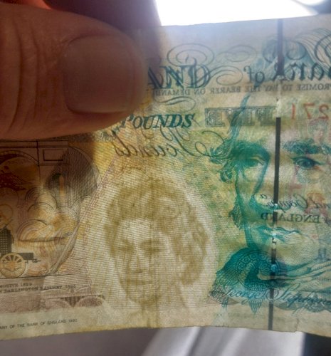 Ancien billet de banque, 5 Pounds, 1990, série T69, England ^