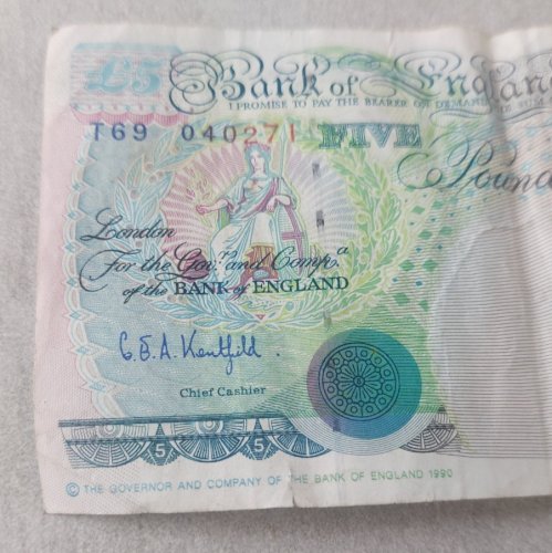 Ancien billet de banque, 5 Pounds, 1990, série T69, England ^
