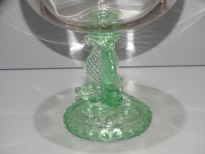- ANCIEN BOCAL sur 3 PIEDS DAUPHINS VERTS BOCAL A SANGSUES PHARMACIE PORTIEUX  D