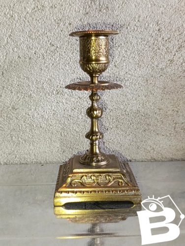 ancien bougeoir en bronze ou laiton 19eme? en bon etat