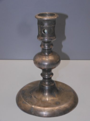 -ANCIEN BOUGEOIR HAUTE EPOQUE 17eme PATINE Argentée Ancienne collection Bougie D