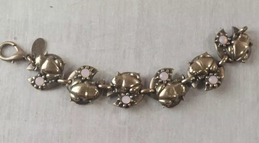 Ancien bracelet décor nénuphar / grenouille, Factory, France, vintage