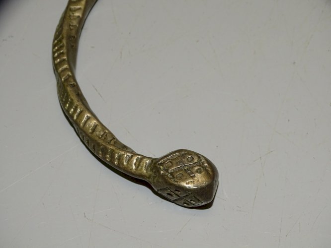 -ANCIEN BRACELET ETHNIQUE DE HAUT DU BRAS EN ALLIAGE COLLECTION BIJOU  D