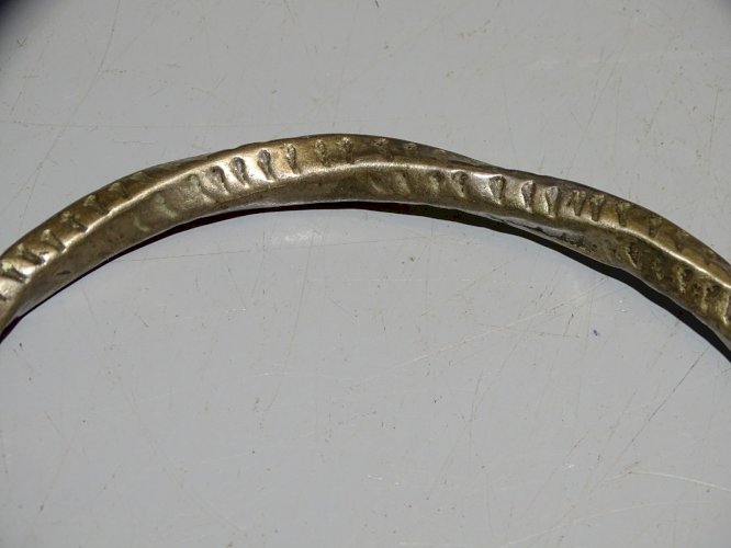 -ANCIEN BRACELET ETHNIQUE DE HAUT DU BRAS EN ALLIAGE COLLECTION BIJOU  D