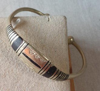 Ancient ethnic/Tuareg bracelet, in silver-plated metal