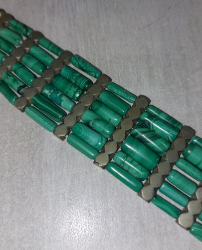 Ancien bracelet indien, multi rangs, en argent et malachite