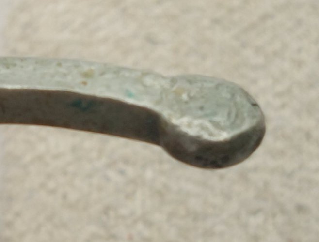 Ancien bracelet jonc, en argent / métal argenté