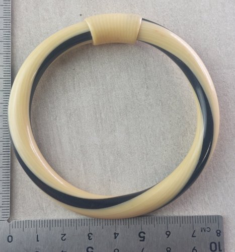 Ancien bracelet jonc, Lea Stein, vintage