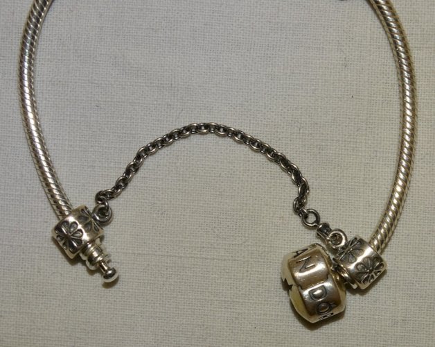-ANCIEN BRACELET PANDORA ARGENT AVEC 5 CHARMS PAPILLON & S avec BRILLANTS     D