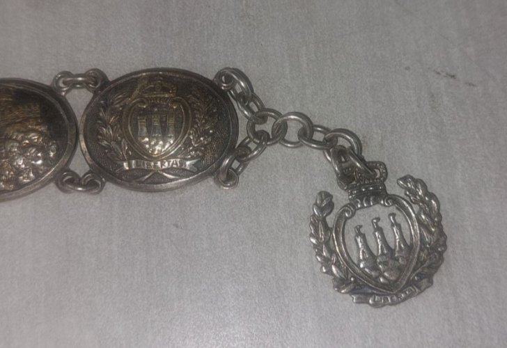 Ancien bracelet souvenir San Marino, Liberta, médaillons