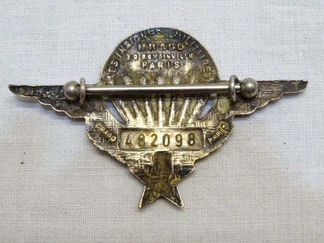 -ANCIEN BREVET PARACHUTISTE AVEC NUMERO MATRICULE MEDAILLE ANCIENNE COLLECTION