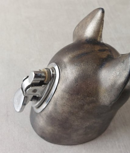 Ancien briquet / décapsuleur, forme cochon, Porcinet, en métal