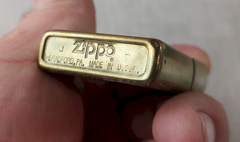 Ancien briquet, décor 2ème division blindée, 1994, Zippo