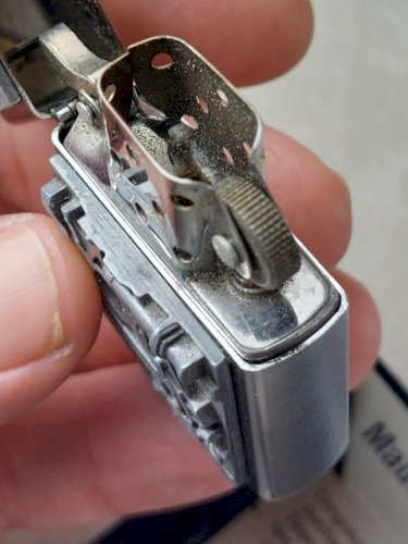 Ancien briquet, décor nautique, emblème Sextant, Zippo