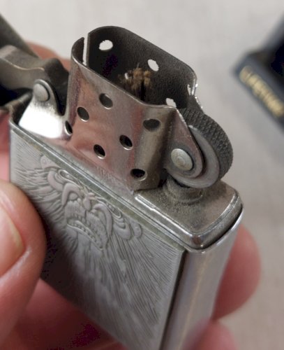 Ancien briquet, décor Viking, Harley Davidson Zippo