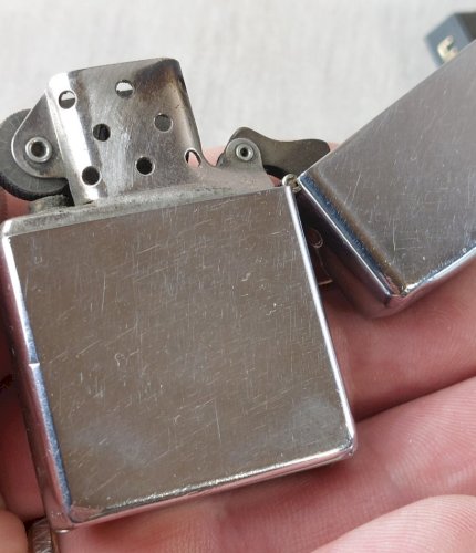 Ancien briquet, décor Viking, Harley Davidson Zippo