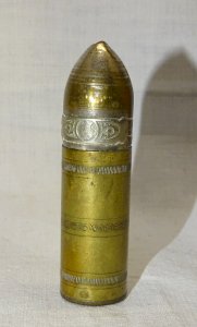 -ANCIEN BRIQUET OBUS LAITON avec sa TAXE MINISTERE DES FINANCES non datée    D