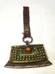 - ANCIENT TIBETAN LIGHTER DISPLAY COLLECTION Coral color Stone Nails D