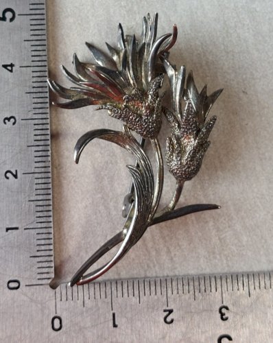 Ancien broche décor fleur, en argent 800 ^