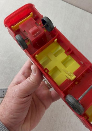Ancien bus / autobus, en plastique, à friction, Tudor Rose
