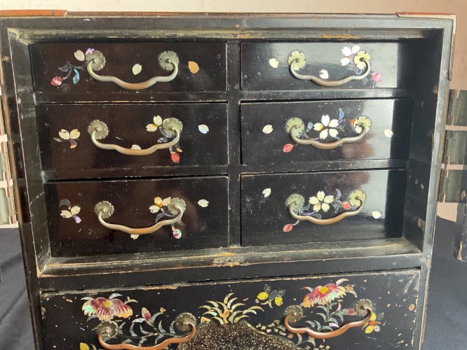 Ancien cabinet de voyage en bois laqué Japon,Tansu,Meiji XIXeme